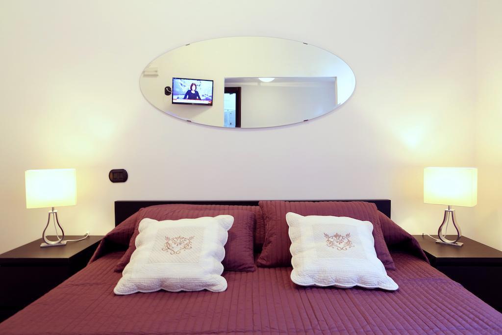 Caracciolo Guest House Róma Szoba fotó